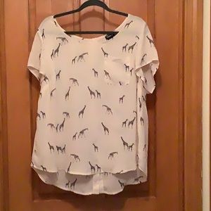 Torrid Harper Giraffe Print Top Button Back Size 1